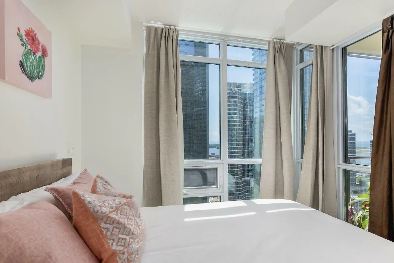 Maple Square Leaf Apartments Toronto